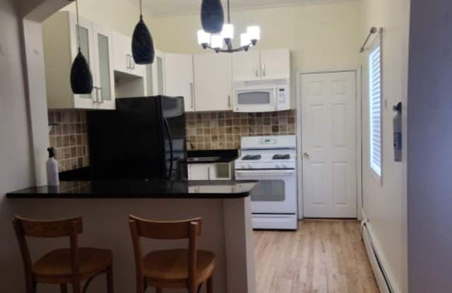 710 6th St photos photos