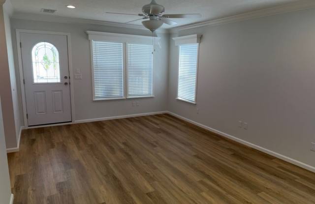 388 Sunshine Drive Gallery 2