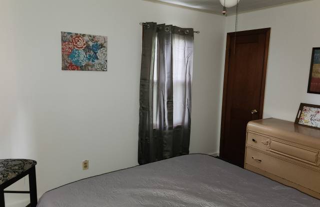 406 Marshall Street photos photos