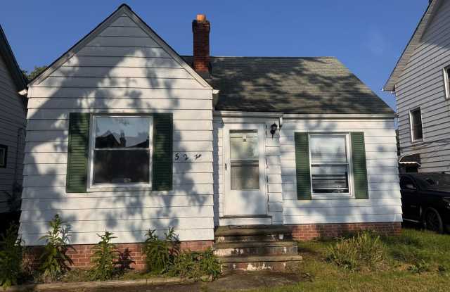 Price : $1,445 Updated 3-Bedroom Home in Maple Heights – Section 8 Welcome! photos photos