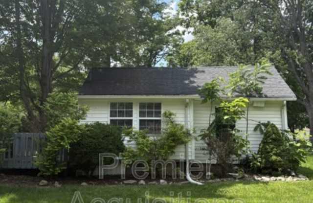2108 Fernwood Place photos photos 2108 Fernwood Place photos photos