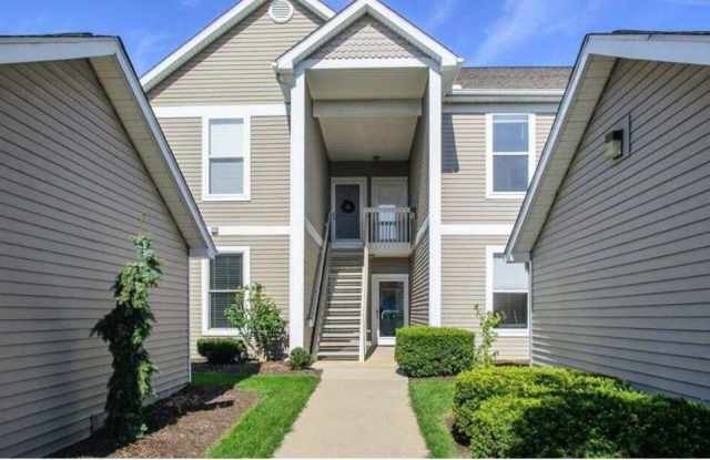 1430 S Fox Pointe Circle photos photos
