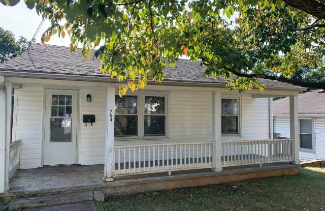 2 Bedroom House off Memorial Avenue photos photos