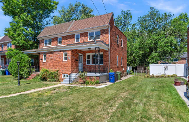 PENDING - Newly Renovated 3 Bedroom 2 Bathroom in Gallery 4