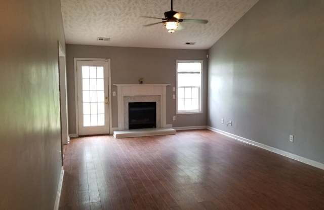 123 Haywood Dr Gallery 3