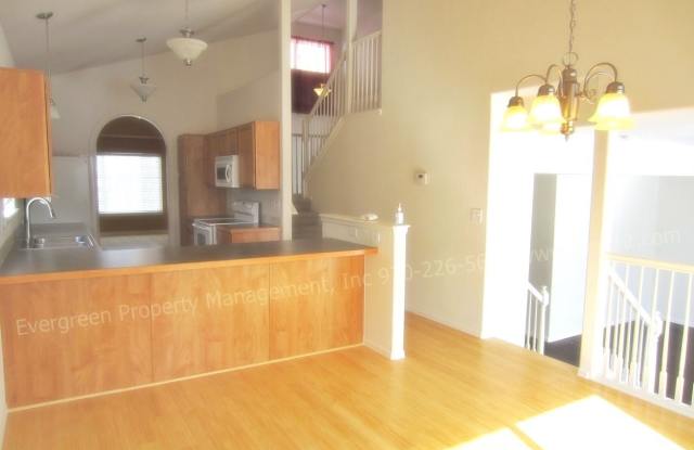 2456 Ashland Lane Gallery 2