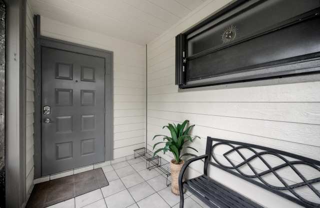 2482 Bedford Mews Drive Gallery 4