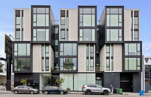 Modern 1 Bed, 1 Bath Condo @ 10th  Howard - A/C  WiFi Included photos photos