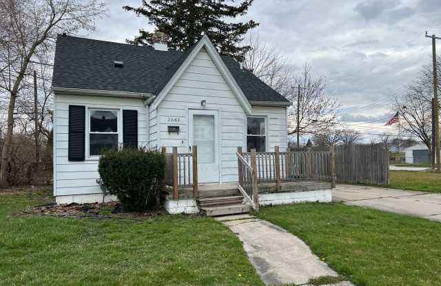 22165 Hayes Ave - 22165 Hayes Avenue, Eastpointe, MI 48021