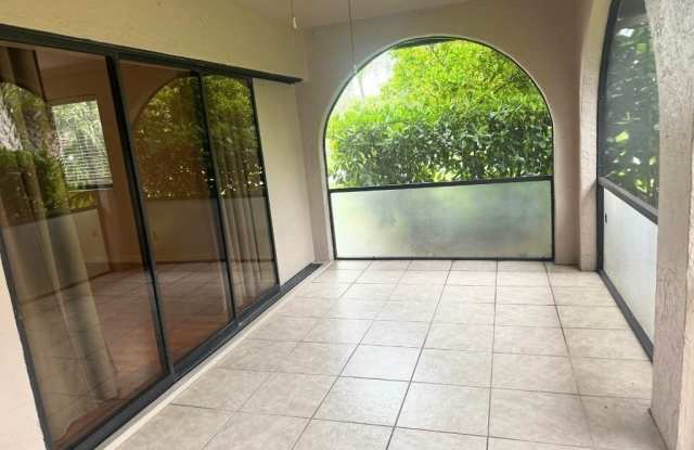 27810 Hacienda E Boulevard Gallery 3