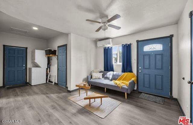 3611 Whiteside Street Gallery 3