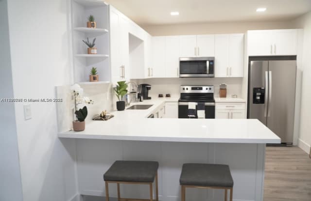 520 NW 45th St photos photos