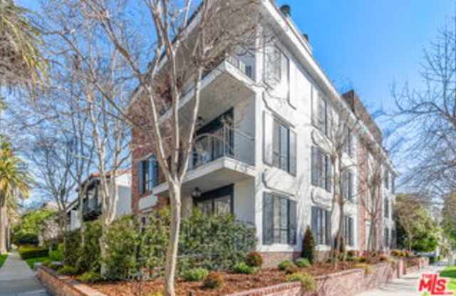 9191 Charleville Boulevard - 9191 Charleville Boulevard, Beverly Hills, CA 90212