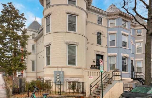 1823 N CAPITOL Street NE Gallery 4