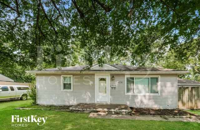 12704 Grandview Road photos photos