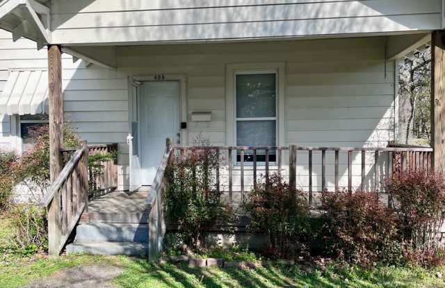 2 Bedroom 1 Bath Home in Lonoke - 405 Depot Street, Lonoke, AR 72086