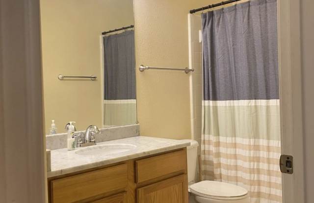 Longleaf Villas unit Available for Fall 2026! Gallery 4