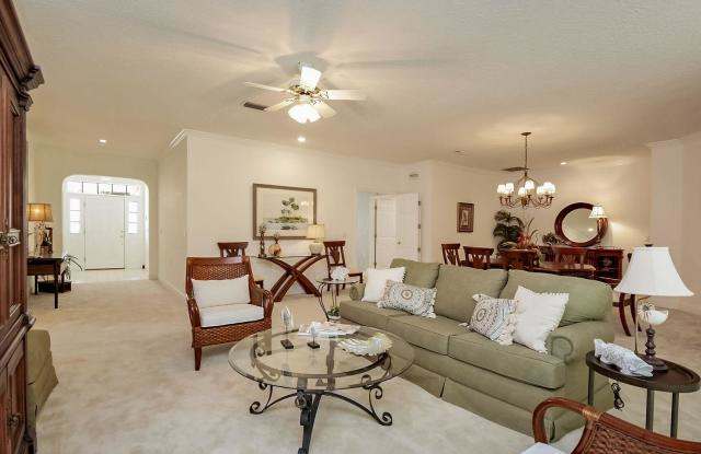 13990 Croton Ct Gallery 4