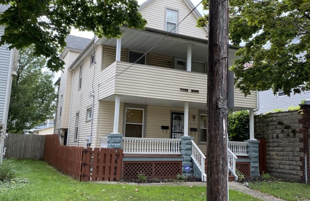 2160 West 33rd Street - Up - 2160 West 33rd Street, Cleveland, OH 44113