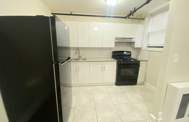 116 South Grove Street - 116 South Grove Street, East Orange, NJ 07018