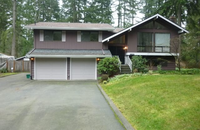 18221 NE 189th St - 18221 Northeast 189th Street, Cottage Lake, WA 98077