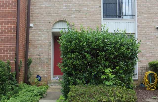 Spacious and Lovely Mt. Washington 3bd/2.5ba Townhome w/ W/D  CAC! Available now photos photos