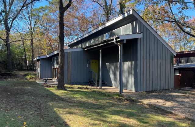 400 Atkins Rd., Little Rock AR 72211 - Nice 2br 1.5ba with bonus room just off W Markham & Chenal photos photos
