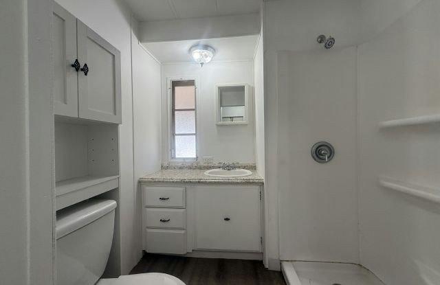 1375 Pasadena Ave. S. photos photos