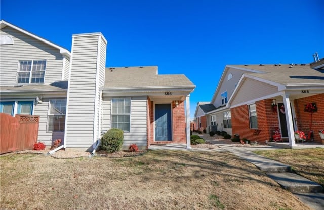 806 Miller Creek Lane - 806 Miller Creek Lane, Newport News, VA 23602
