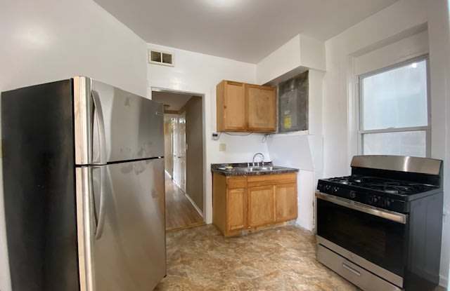 3654 W North Avenue - 2E Gallery 4