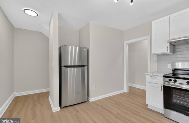 6347 MCCALLUM Street Gallery 4