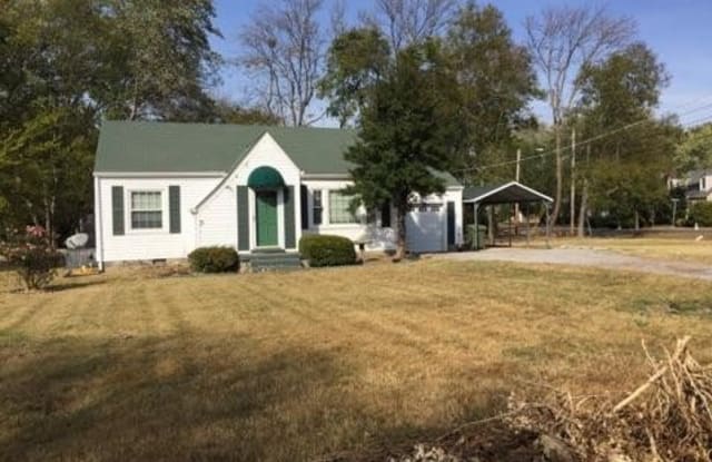 501 W Sunset Dr - 501 West Sunset Drive, Lebanon, TN 37087