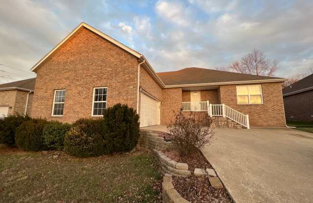 Great location in Nixa 3 bedroom 2 full bathrooms photos photos