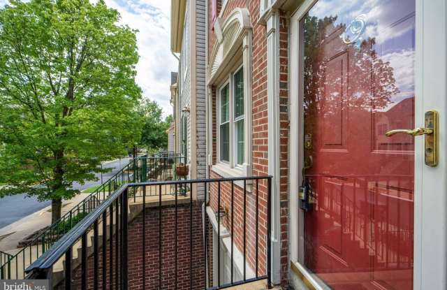 7804 COLONIAL SPRINGS Boulevard Gallery 2