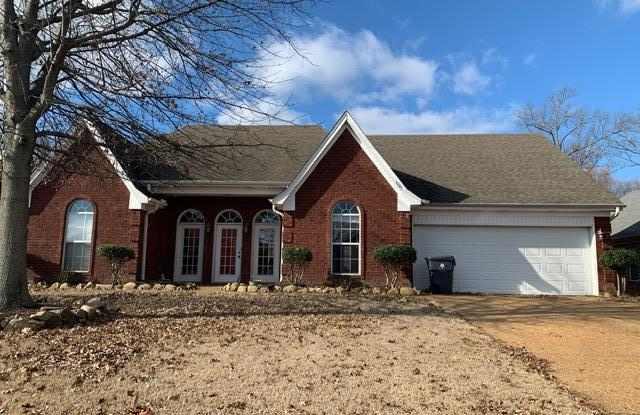 1045 Deer Creek Drive - 1045 Deercreek Drive, Hernando, MS 38632