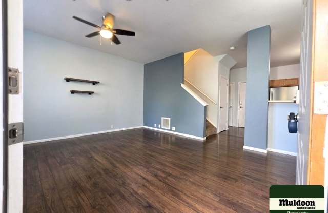 Beautiful Stetson Hills Townhome with 2-Car Garage & AC Gallery 3
