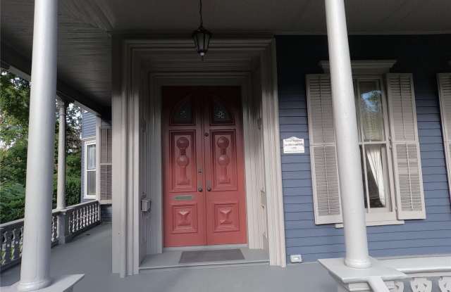 107 Randall Avenue Gallery 2