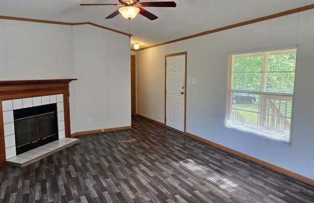New Listing!!! Gallery 4
