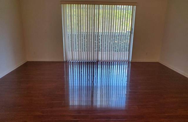 7406 NW 61st Ter Gallery 4