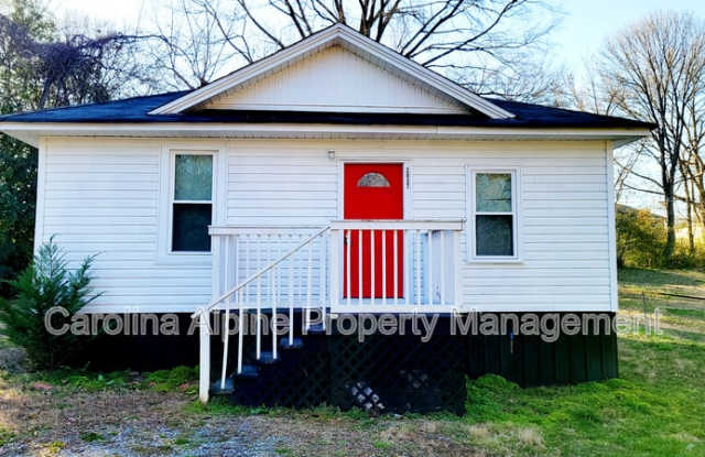 2037 S Pine Dr - 2037 Pine Drive, Gastonia, NC 28054