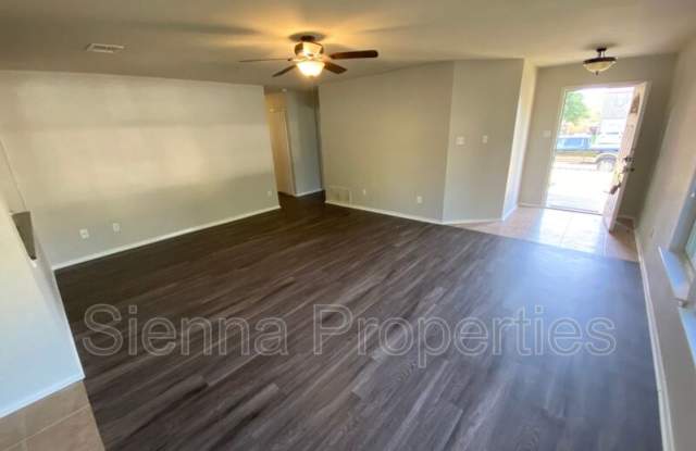 1218 Deerhound Pl Gallery 3