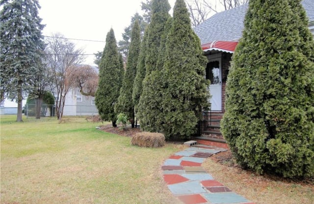 74 Lynton Place - 74 Lynton Place, White Plains, NY 10606