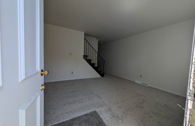 1224 B Kelburn Road photos photos