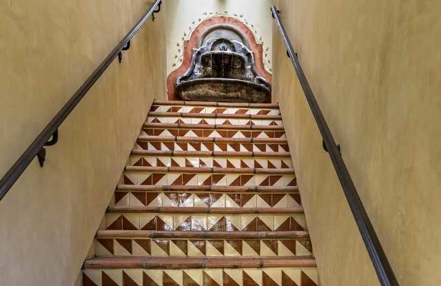 211 Bath Street Gallery 4