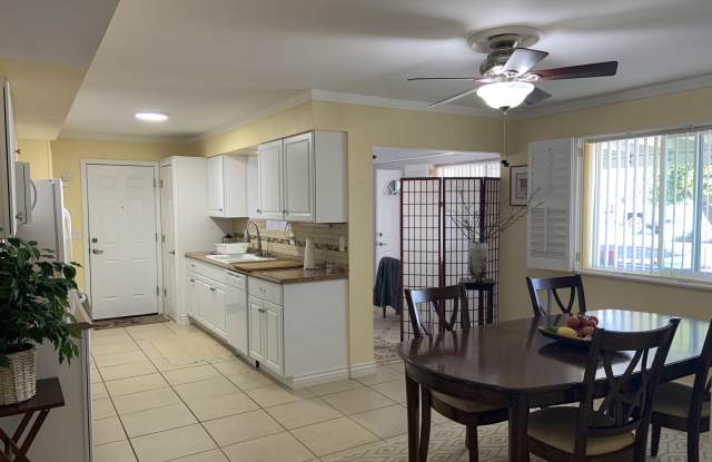 10926 W Greer Avenue Gallery 3