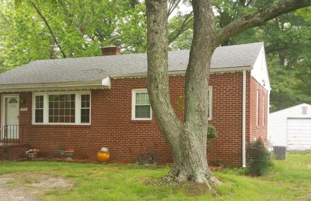 Orcutt Lane Rental - 5534 Orcutt Lane, Richmond, VA 23224
