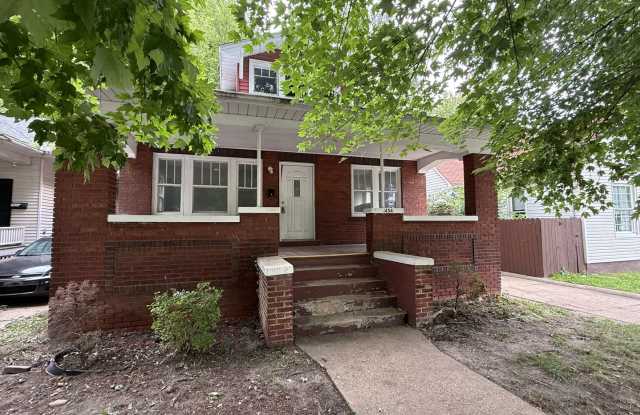 1454 E Main St.---2 bed-1 bath Gallery 1