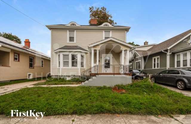 1018 Palmer Place - 1018 Palmer Place, Waukegan, IL 60085