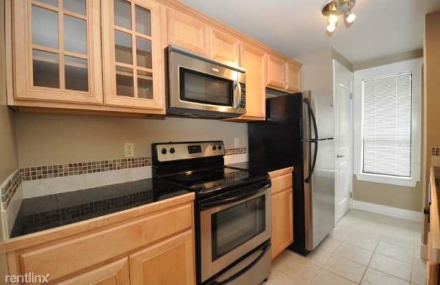 14128 NE 181st Pl - 14128 Northeast 181st Place, Woodinville, WA 98072