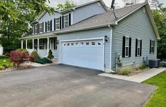700 S LAKEVIEW Drive Gallery 3